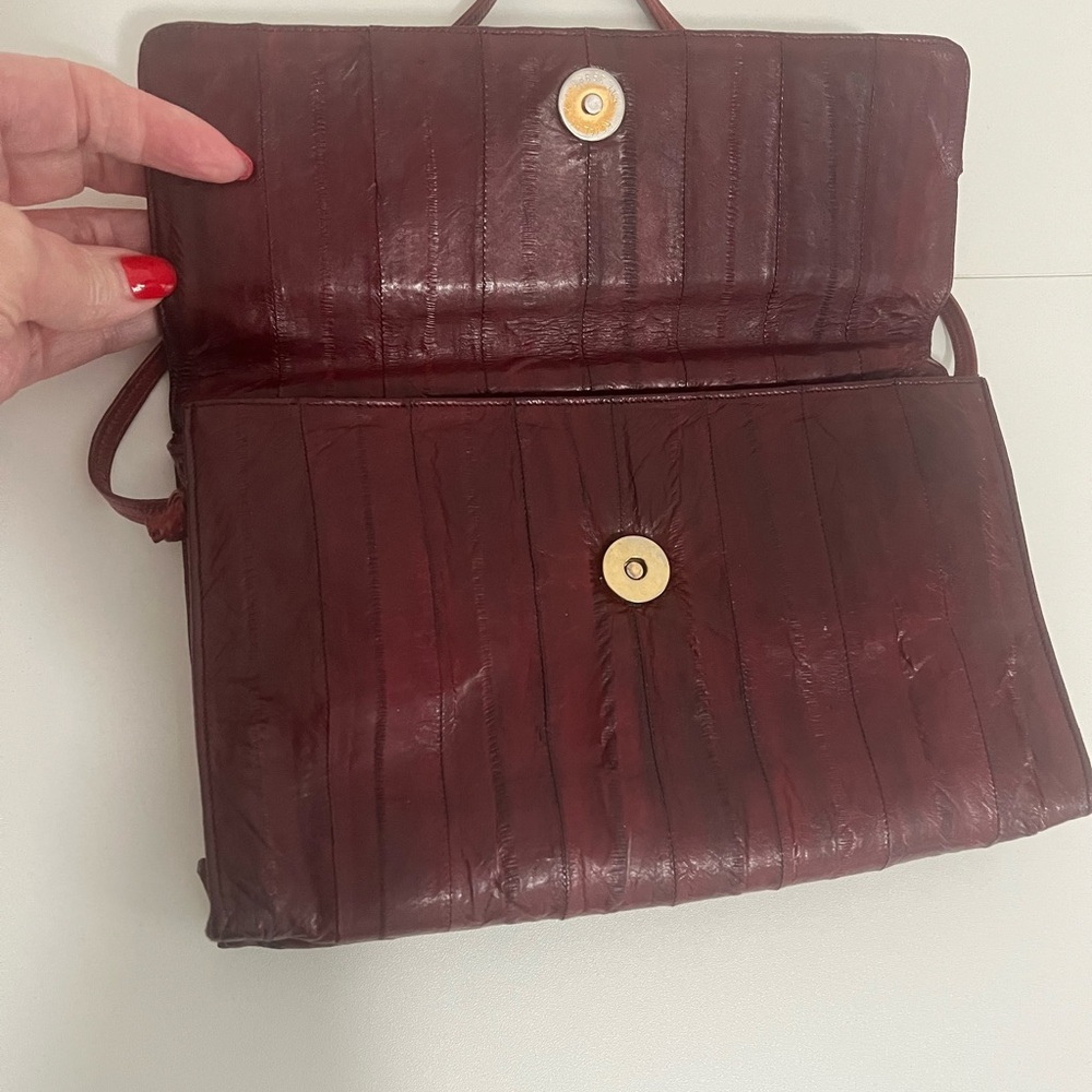Vintage Burgundy Leather Shoulder Bag - Picture 3 of 11